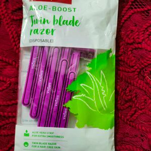 Aloe Boost Disposable Razor (Pack of 5)