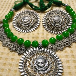 Neckpiece With Earrings