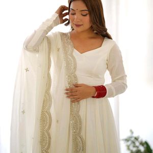 White Anarkali Suit Set With Dupatta