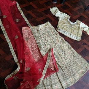 Beautiful Bridal Lehenga Chunri