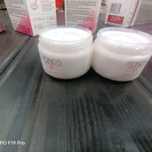 Combo Of Ponds Products