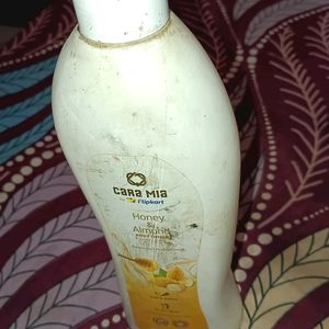 Honey& Almond Body Lotion