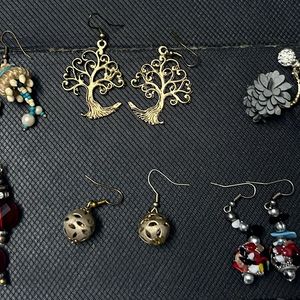 6 Pair Of Earrings With Freebies