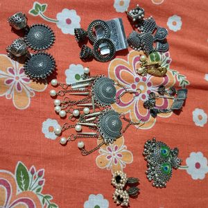 8 Pair Of Earings