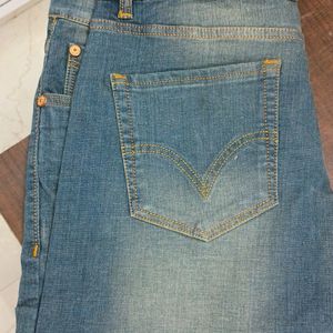 Levis Jeans