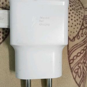 SAMSUNG NEW AND ORIGINAL MOBILE CHARGER