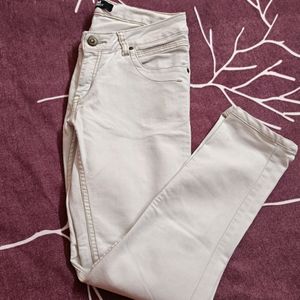 UMM Brand Women Off White Denim Jeans