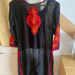 Chic Net Kurti