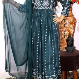 Nyra Cut Kurti Pant And Dupatta