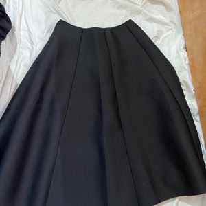 MIDI Skirt.