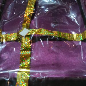 Saree Tray In Satin And Velvet