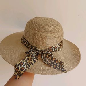 STYLISH HAT WITH BOW