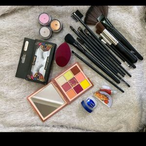 Makeup Kit Combo