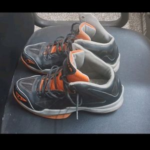 UNISEX BASKETBALL SHOES