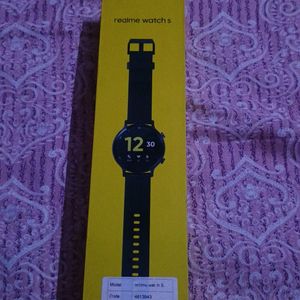 realme Smart Watch S with 3.30 cm (1.3") TFT-LCD T