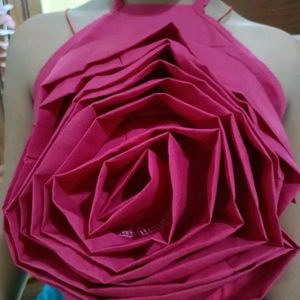 Rose Shape Top