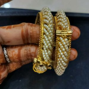 BANGLES FOR WOMEN