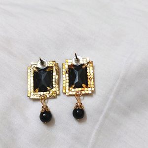 Black Stone Studded Jewellery Set