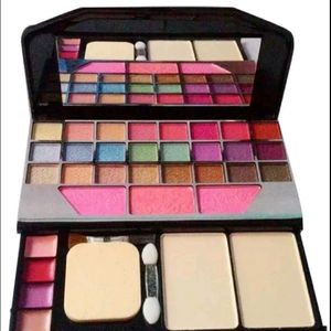 Makeup Kit