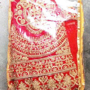 Red Lahange Choli Dupatta M Size