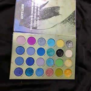 3 Page Eyeshadow Book