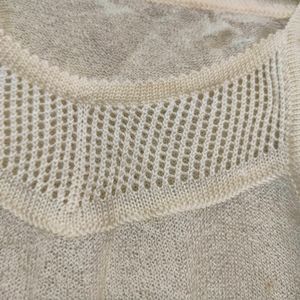 Knitted top with square neckline in beige