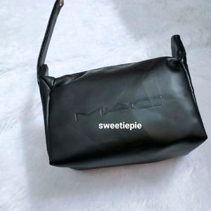 MAC Travel Pouch