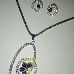 Silver Pendant Necklace With Earring