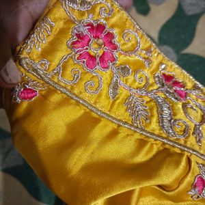 Yellow Lahenga With Maroon Duppta