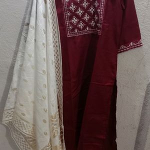 Embroidered Kurtta Pant And Duptaa Set