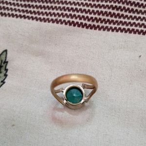 GREEN ONYX RING IN BRONZE