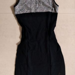 Sleeveless Black Kurti/kurta