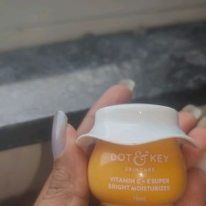 Dot And Key Vitamin C+ E Super Bright Moisturizer