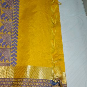 Gold Yellow Beautiful Pattu Saree With Blouse