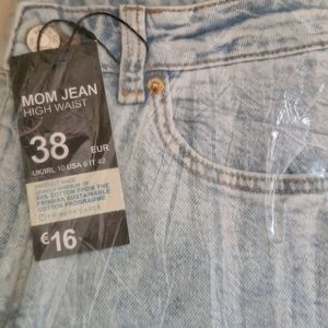 Mom Jean