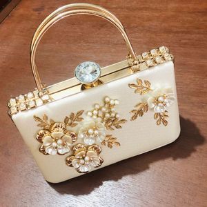 LUXURY BRIDAL NEW CLUTCH