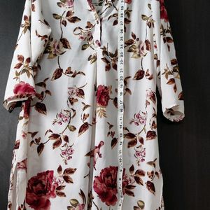 Off White XL Floral Tunic With Foldable Sleeves