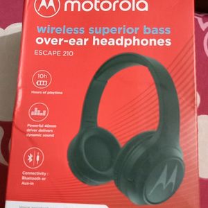 Ear Phone Of Motorola It's Wireless And Totally New