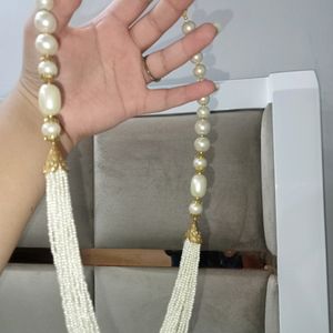 White Pearls Necklace