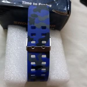 SPORTS WATCH NEW ONE NEVER USED TOP CONDITION