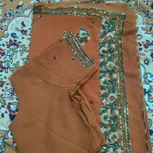 Saree With Blouse