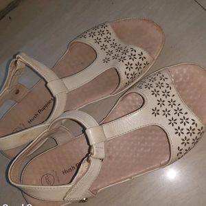 Hush Puppies White Sandal