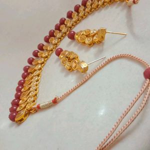 Golden Brown Necklace