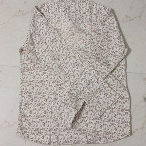 Versatile Semi-Formal Shirt – Excellent Condition