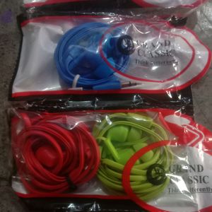 5 wireheadphone in 4 packs and free writing tablet