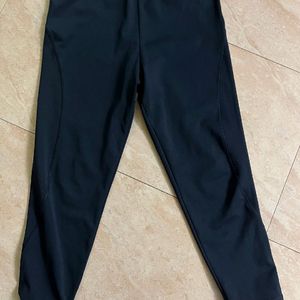 Gym Legging Clovia