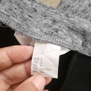 H&M grey pencil skirt