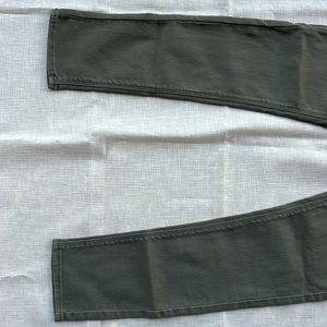 OLIVE GREEN HIGH WAISTED HEAR & NOW BRANDED JEAN