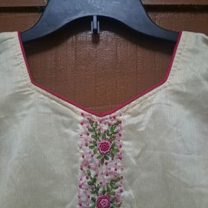 Embroidered Kurthi