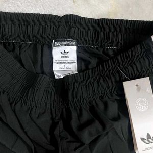 ADIDAS ORIGINALS 3 STRIPES STRAIGHT FIT TRACKPANTS